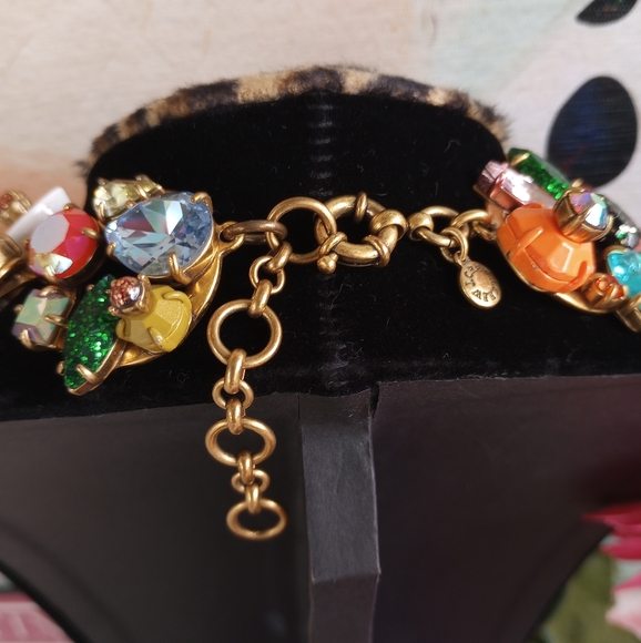 J Crew Multicolored Brûlée Crystal Circular Cluster Statement Necklace - Picture 4 of 15